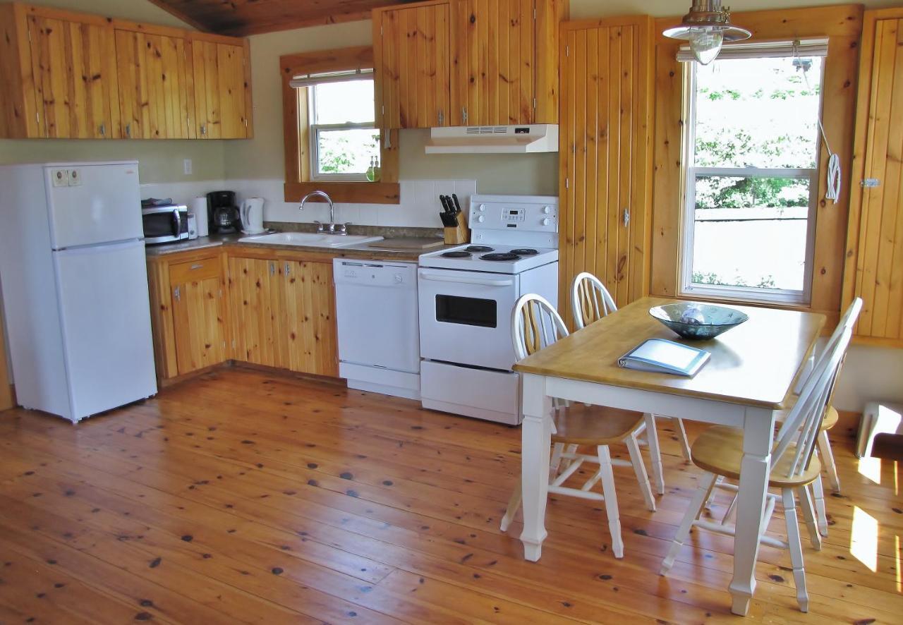 Larinda'S Landing Oceanfront Cottages Halifax Exteriér fotografie